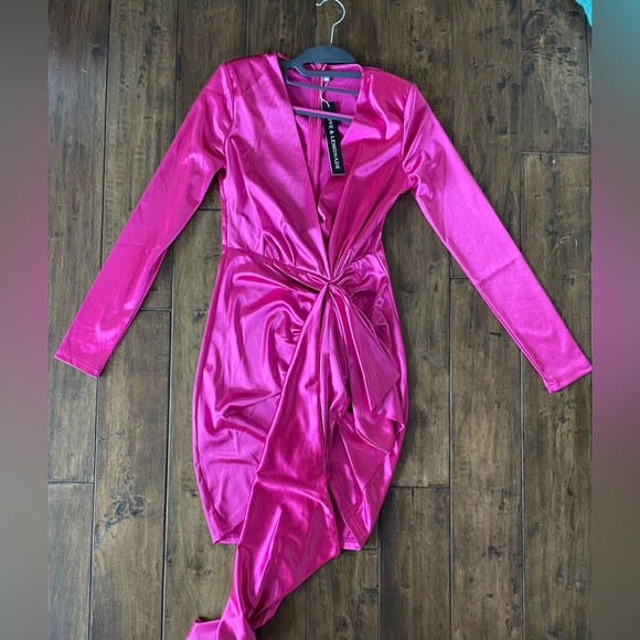 💓Hot Pink Satin Dress size small💓 - Picture 3 of 5